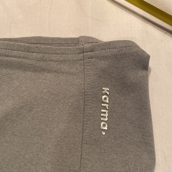 Workout Capris - Picture 4 of 9